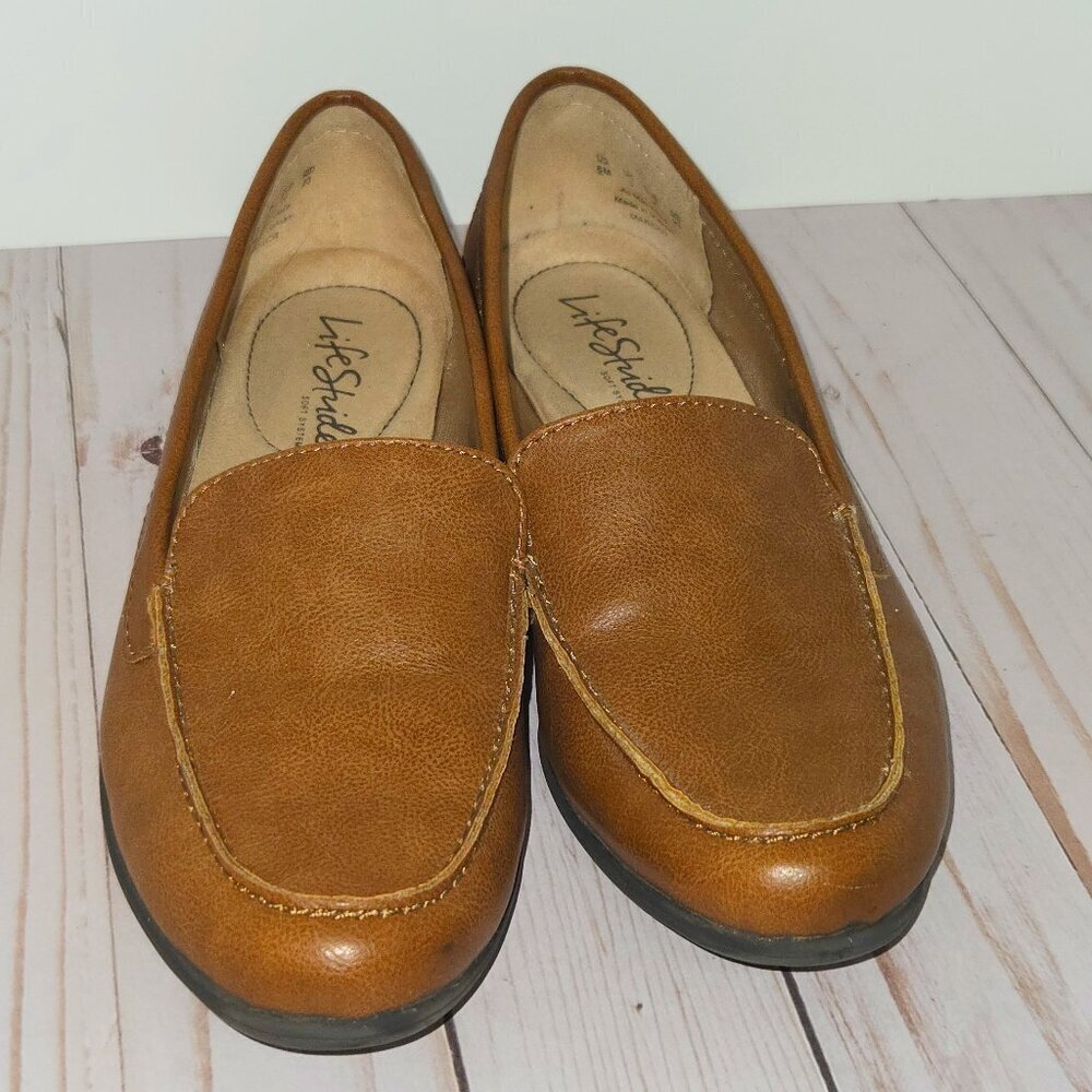 LifeStride Margot Loafer in size 6M color Light Brown